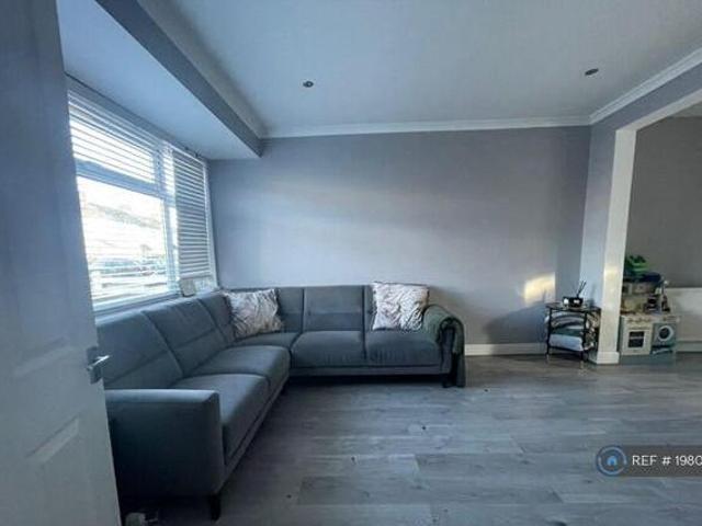 House for rent in Uxbridge, Greater London