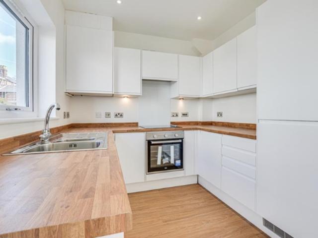 Cottage for rent in Calderstones