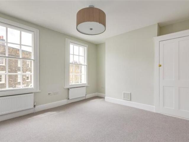 Cottage for rent in Cat Hill