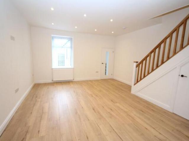 Cottage for rent in Bolton, Greater Manchester