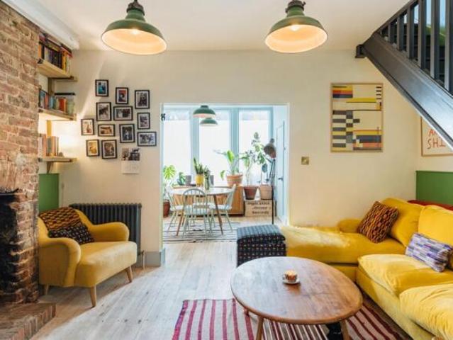 Cottage for rent in Cat Hill