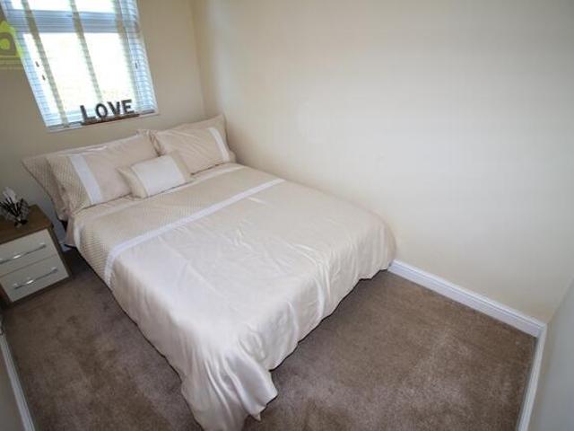 Cottage for rent in Daisy Hill, Lee Bank