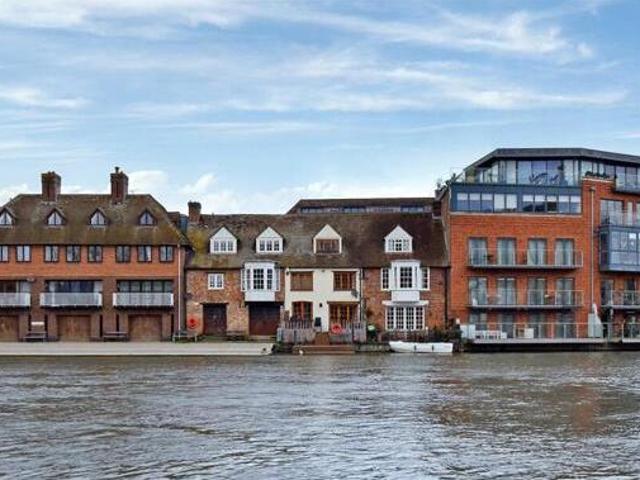 House for sale in Lambourn, West Berkshire