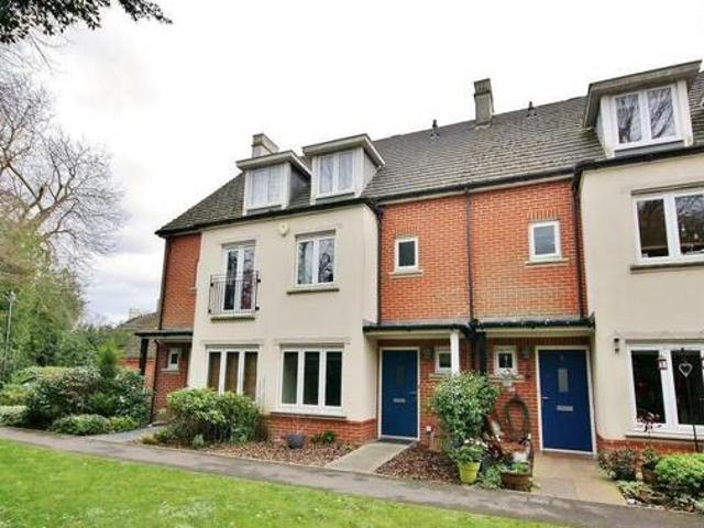House for rent in Woking, Surrey