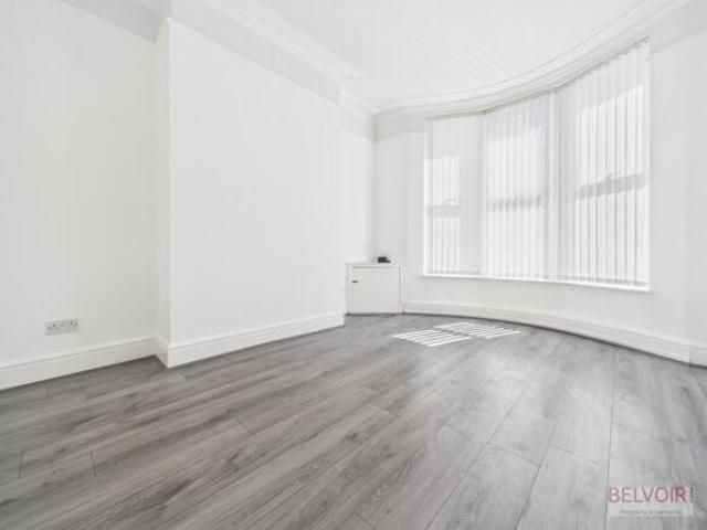 Cottage for rent in Calderstones
