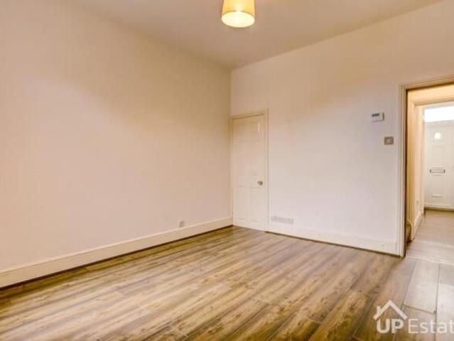 Cottage for rent in Radford, West Midlands