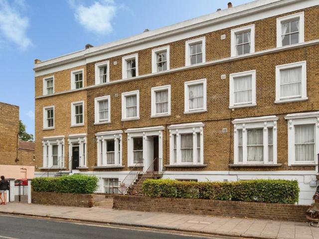 House for sale in Tappesfield Estate, Greater London
