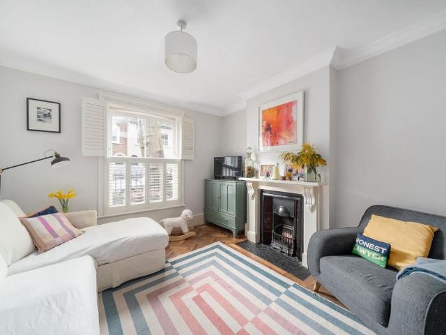 House for sale in London Borough of Hounslow, Greater London