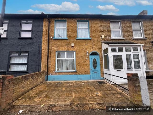 House for sale in Leyton, Greater London