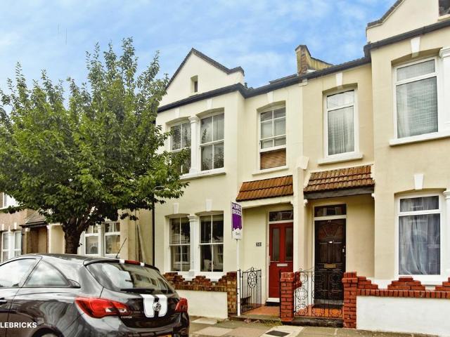 House for sale in Summerstown, Greater London