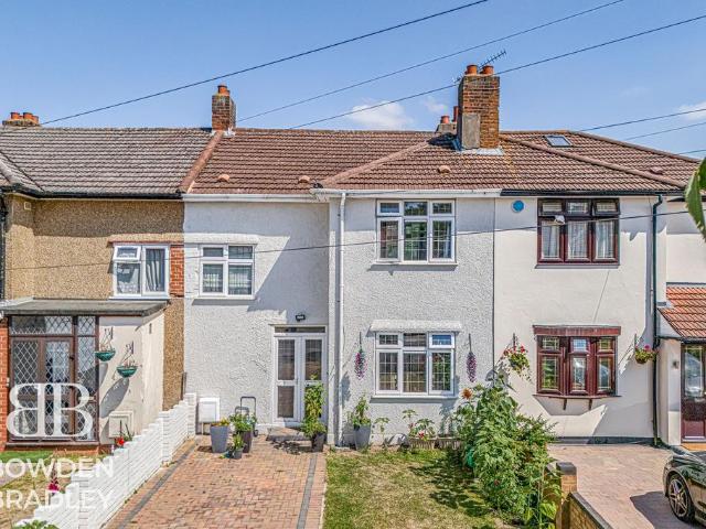 House for sale in Barkingside, Greater London