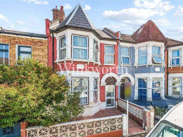 House for sale in Woodlands Park, Greater London