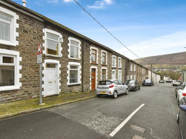 House for sale in Williamstown, Penygraig