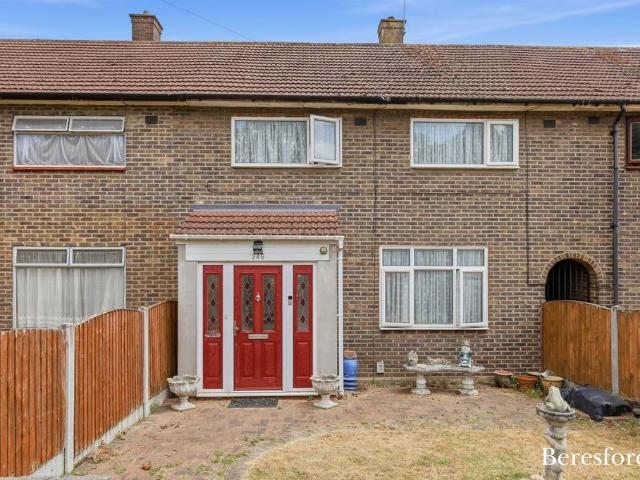 House for sale in Harold Hill, Greater London
