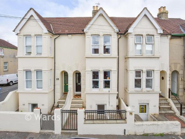 House for sale in Brompton, Gillingham