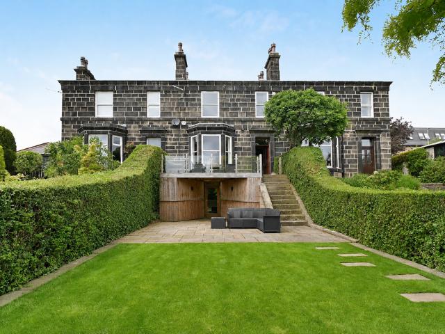 House for sale in Farsley, West Yorkshire
