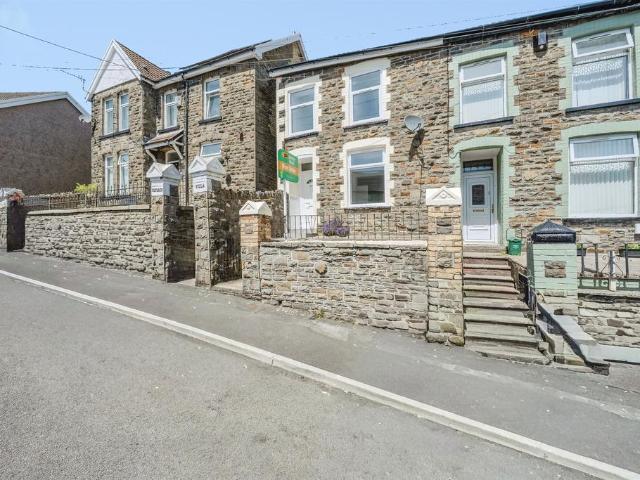 House for sale in Tonypandy, Penygraig