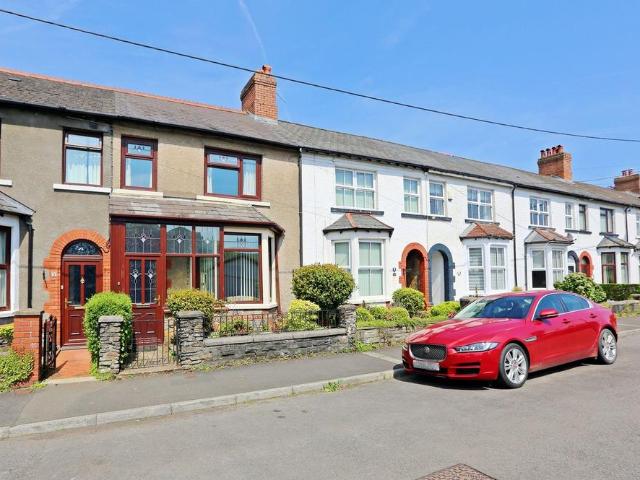 House for sale in Taffs Well, Wales