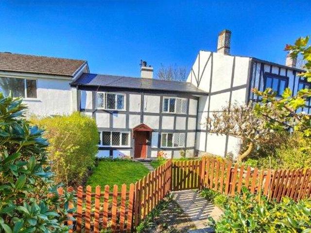 House for sale in Howe Bridge, Wigan