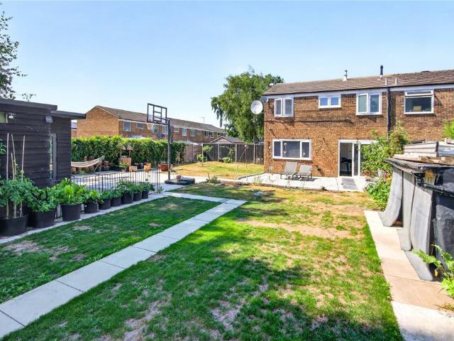 House for sale in Hanworth, Bracknell