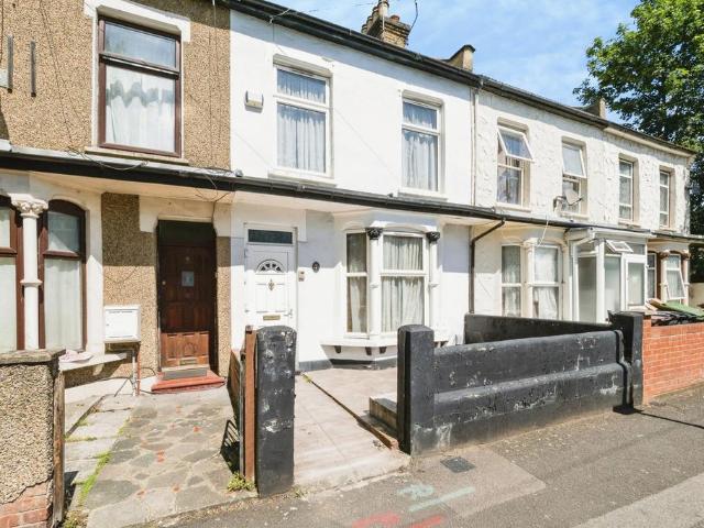 House for sale in Temple Mills, Greater London