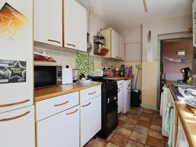 House for sale in Plasnewydd, Falcon Lodge