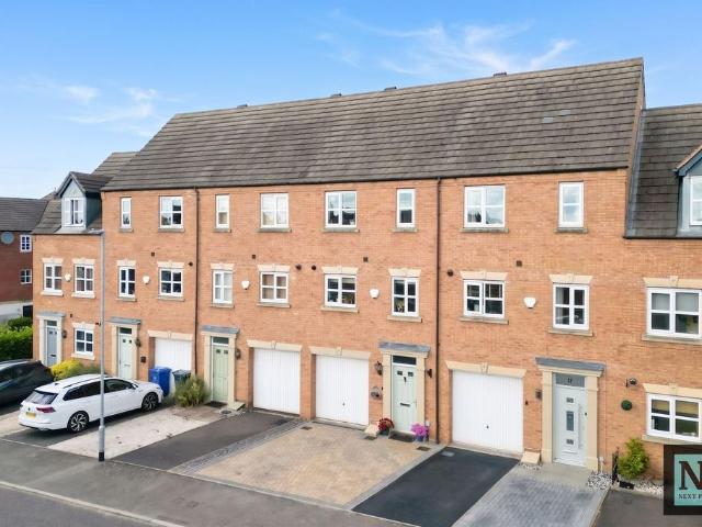 House for sale in Kettlebrook, Staffordshire