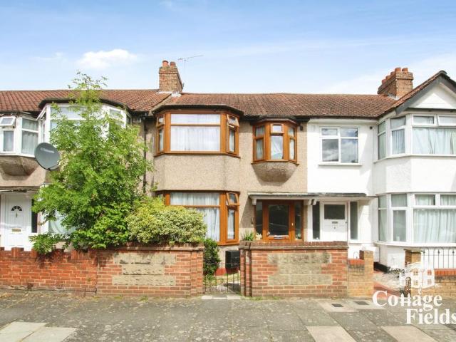 House for sale in Edmonton, Greater London