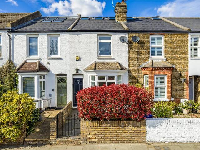 House for sale in North Sheen, Greater London