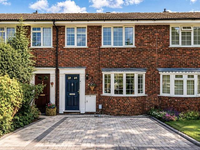 House for sale in Stoughton, Guildford