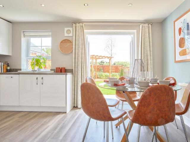 House for sale in Sneedhams Green, Gloucester