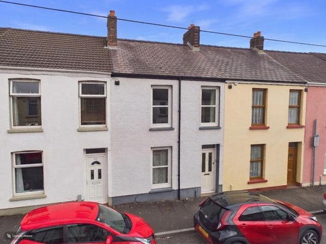 House for sale in Carmarthen, Wales