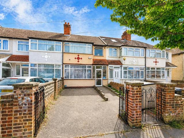House for sale in London Borough of Ealing, Greater London