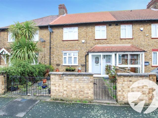 House for sale in Middle Park, Greater London