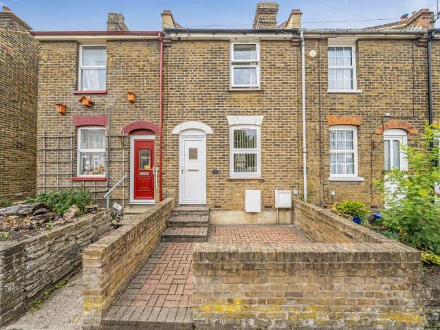 House for sale in Tylman Place, Oad Street