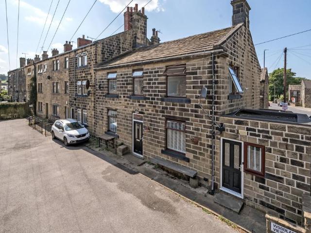 House for sale in Calverley, West Yorkshire