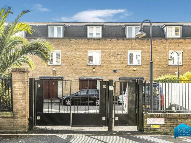 House for sale in South Hampstead, Greater London