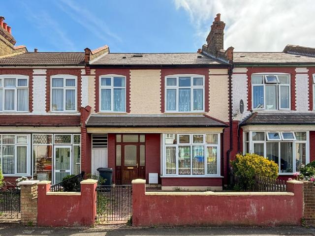 House for sale in London Borough of Lewisham, Greater London