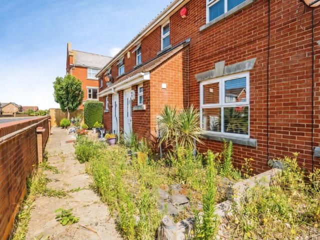 House for sale in Sovereign Harbour, Eastbourne