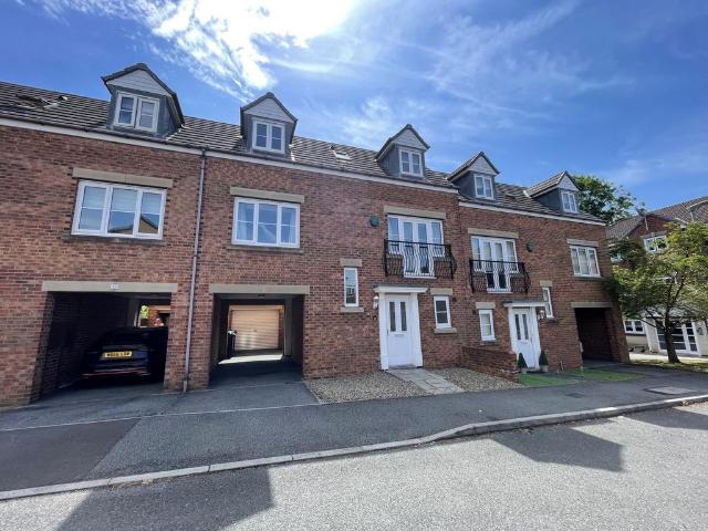 House for sale in North Lodge