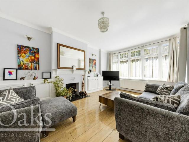 House for sale in London Borough of Croydon, Norbury