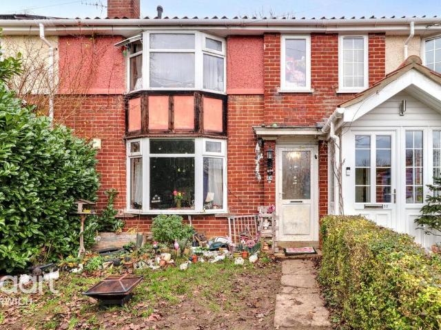 House for sale in Lakenham, East Bank