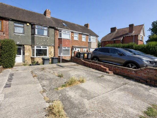 House for sale in Clayhall, Middlecroft
