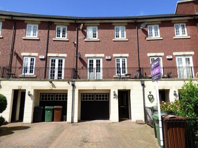 House for sale in West Yorkshire