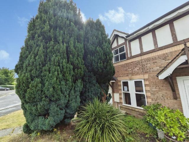 House for sale in Hillmorton Paddox, New Bilton