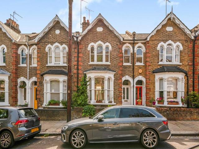 House for sale in Dartmouth Park, Greater London