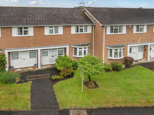House for sale in Fleet, Hart