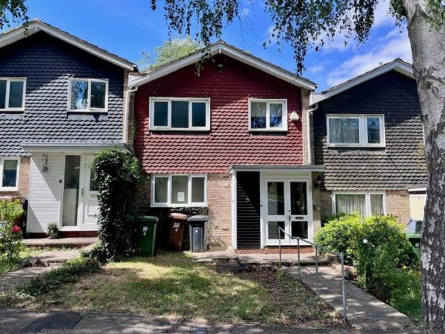 House for sale in Bushey, Bushey Heath