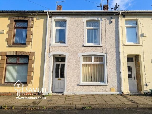 House for sale in Miskin, Wales
