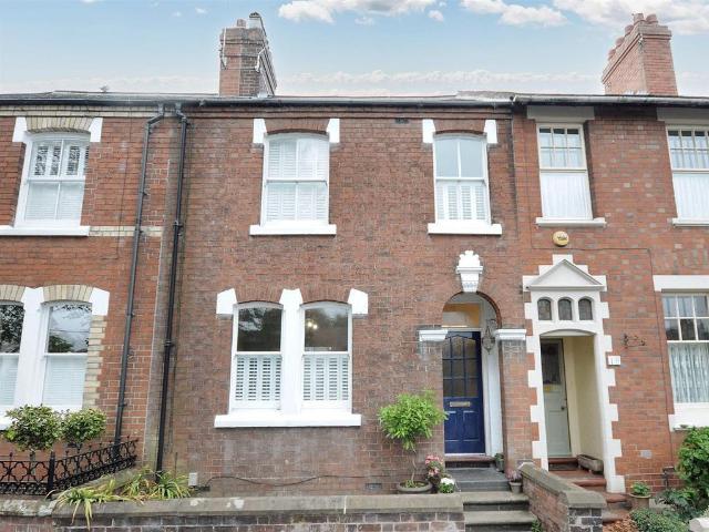 House for sale in Stone, Baswich